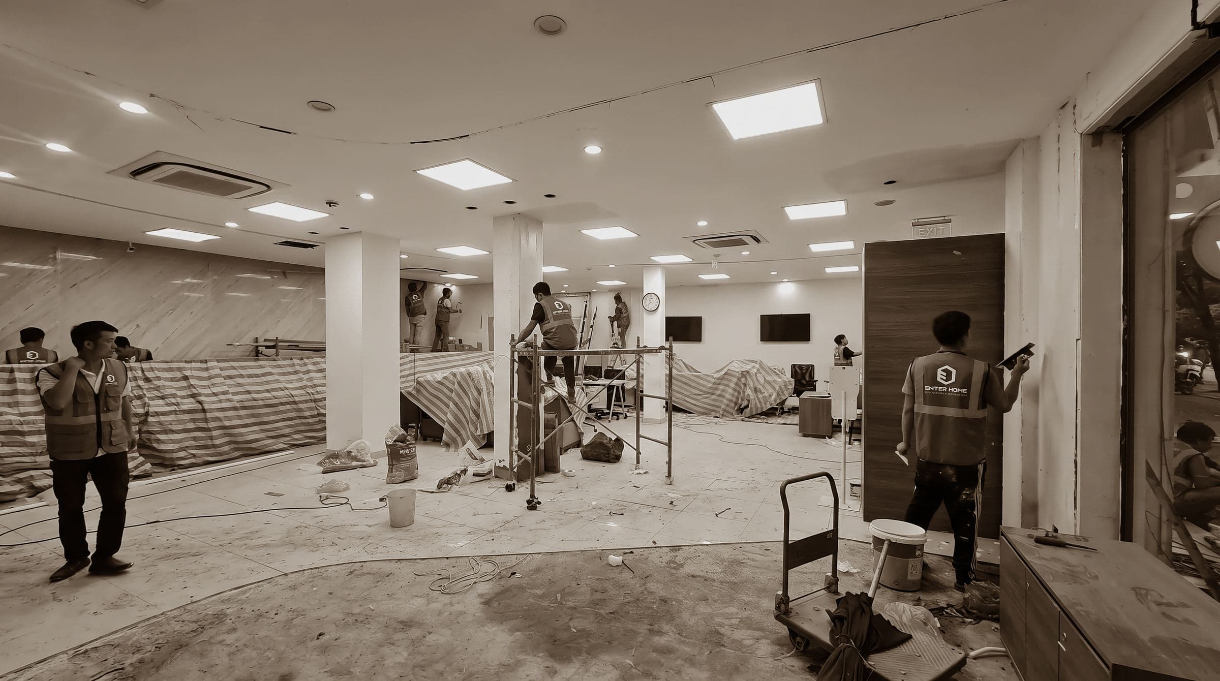 Phòng giao dịch VIB — Quá trình thi công 3