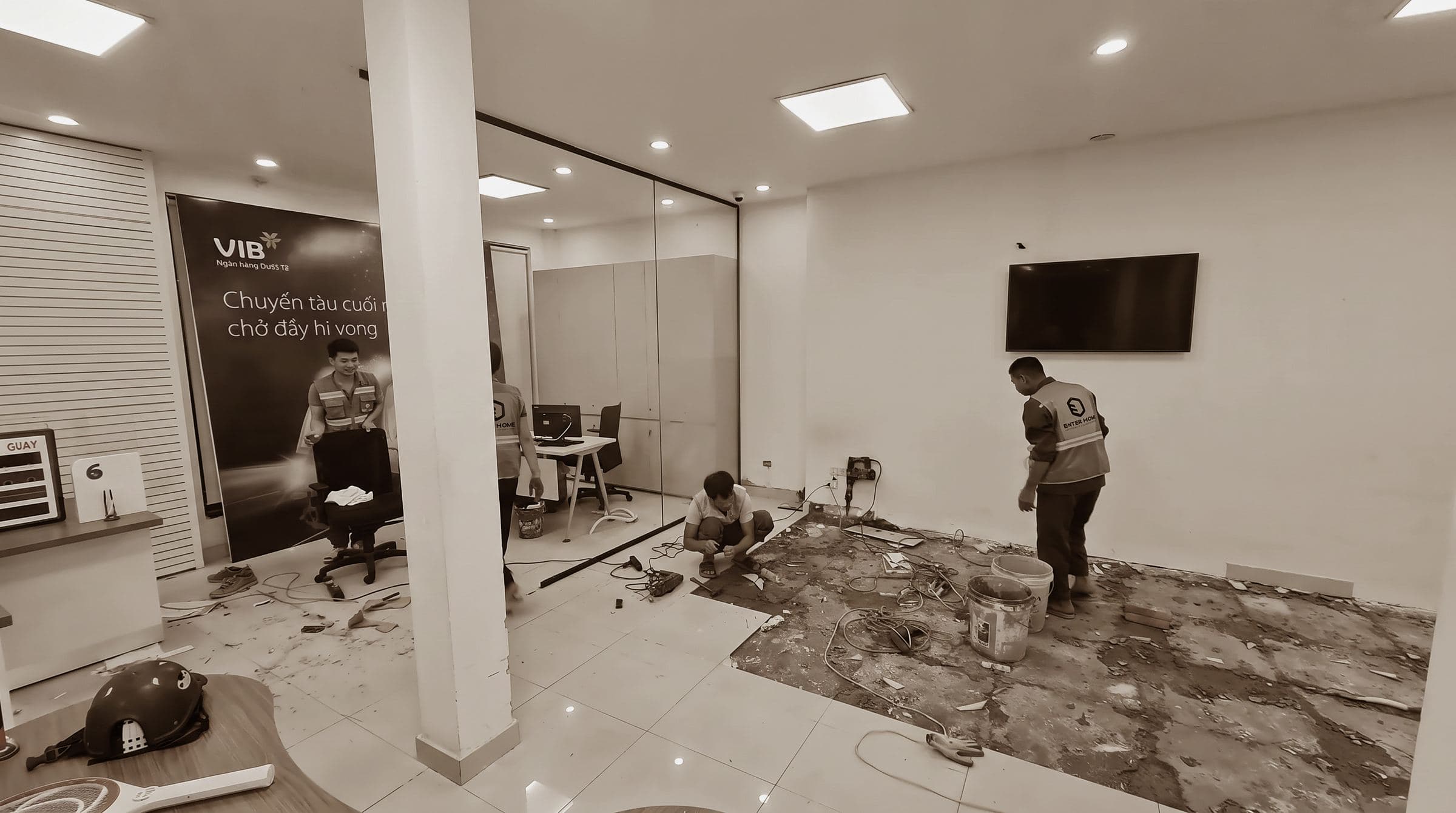 Phòng giao dịch VIB — Quá trình thi công 1